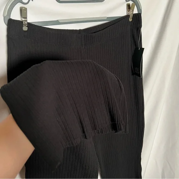 Ribbed Flare Pants - Picture 5 of 5